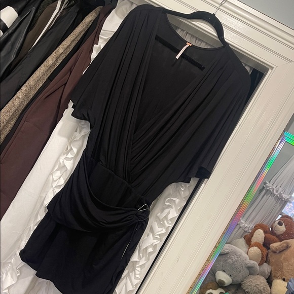 Free People Black Chelsea plunging v-neck dress euc women’s medium - Picture 6 of 9